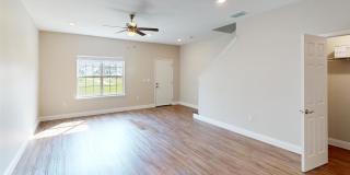 Eleven Oaks Gallery 23