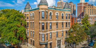 354 West Dickens Ave. Apt. Gallery 1