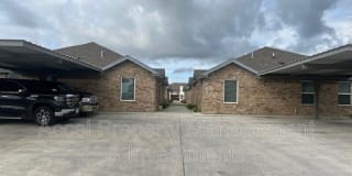 825 S. Mississippi St. Gallery 1