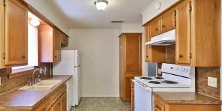 3/2/2 DUPLEX near ACU! Gallery 3