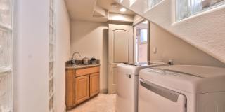 Saratoga 5 Bedrooms with Free Electricity from Solar System Gallery 24