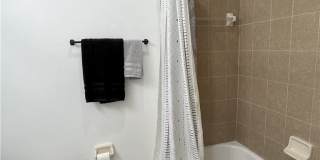 8407 Bernwood Cove Loop Gallery 31