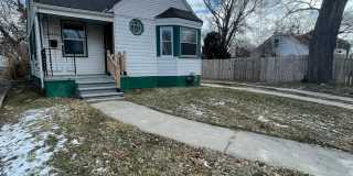 Bright & Airy 3-Bedroom Bungalow-Move-In Ready! Gallery 15