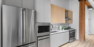 153 W Ohio Street Gallery 9