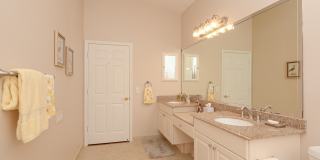 421 NW Sunview Way Gallery 26