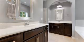 Incredible 3be/2.5ba House In Quiet Neighboorhood Gallery 11