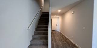 3br 2Ba 2-Story Home with fenced yard and garage Near Golf Course, Rotary Park Gallery 17