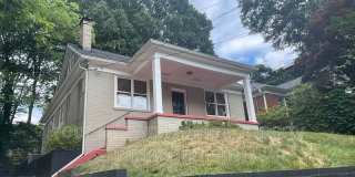639 Somerset Terrace NE Gallery 1
