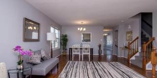 8800 COMMUNITY SQUARE Lane Gallery 4