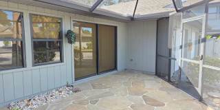 NEW PRICE! Spacious~Sunny~Screened Patio~Garage~Laundry! Gallery 1