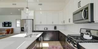 Individual / Corporate Rental / Fully Furnished Gallery 40