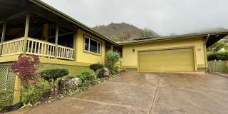 Beautiful 3 Bedroom / 2.5 Bathroom Home in Wailuku Heights! Gallery 1
