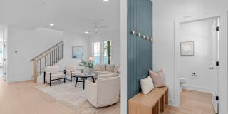 **OFFERING REFUNDABLE APPLICATION FEES & $200 MOVE IN PROMOTION** New Construction 3BD, 3.5BA End-Unit Raleigh Townhome with a Large Upstairs Bonus Room & Full Bathroom Inside the Beltline Near Lake J Gallery 21