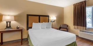 Los Angeles - Ontario Airport Gallery 29