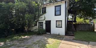 Apartment *Downstairs* Leasing Special Available* Gallery 2