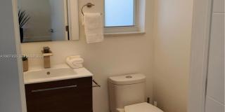 Beautiful waterfront townhouse in the heart of Miami Gallery 23