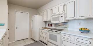 10441 W Burns Drive Gallery 14