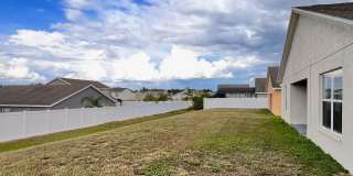 Spacious Three-Bedroom Home in Savannah Estates Gallery 21