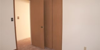 1420 ROYAL OAK Court Gallery 11