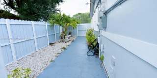 20760 NW 37th Ct Gallery 7