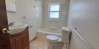 300 South Maple Avenue - 302 Gallery 7