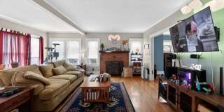 Charming 3BR House in Syracuse Gallery 30