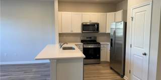 1208 Martin Road Gallery 37