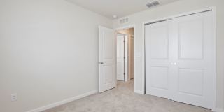 Stunning 4/3 Modern Townhome with a Private Courtyard and a 2 Car Garage in the Desirable Community Pinewood Reserve - Orlando! Gallery 19