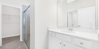 2672 Vine Ave lot: 733 Gallery 24