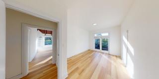 1729 Arch Street Gallery 14