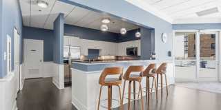 1660 North Prospect Avenue Gallery 18