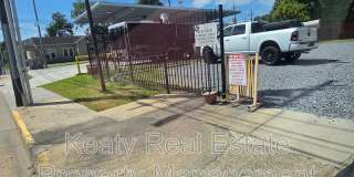 136 E Cypress St Gallery 11