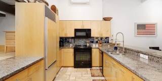 625 S West End Street unit: 8 Gallery 21