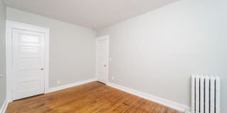 504 Morris Street Gallery 13