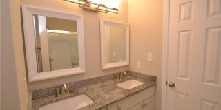 110 Riverwalk Circle Gallery 36
