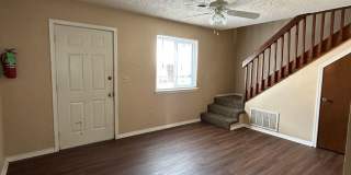 1106-1108 S. Joplin Gallery 9