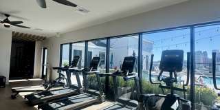 207 E Oak Ave Gallery 15