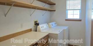 2824 Valencia St Gallery 16