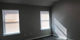 6045 Jennings Gallery 19