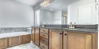 219 S Geranium Lane Gallery 10