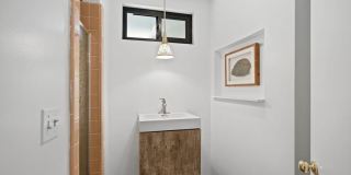 6558 Lasaine Ave Gallery 27