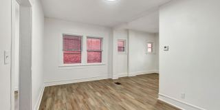 2231 Flora Street Gallery 6