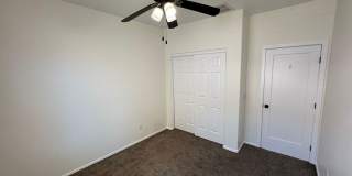 3bd/2ba 1374 sq ft in Chandler with POOL Gallery 17