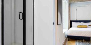 The Argyle Gallery 18