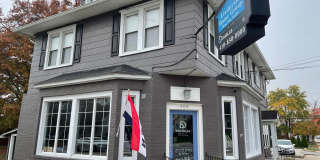 400 S HAMMONDS FERRY Road Gallery 1