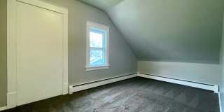 Newly Renovated 5 Bedroom 1.5 Bathroom Home in Minneapolis! Newly Renovated 5 Bedroom 1.5 Bathroom Home in Minneapolis! Gallery 10