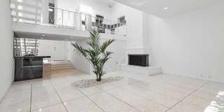 764 North Doheny Drive Gallery 1