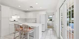 725 Dahlia Lane Gallery 8
