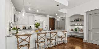 The Residence at Southpark Gallery 98