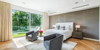 721 N Vista St Gallery 25